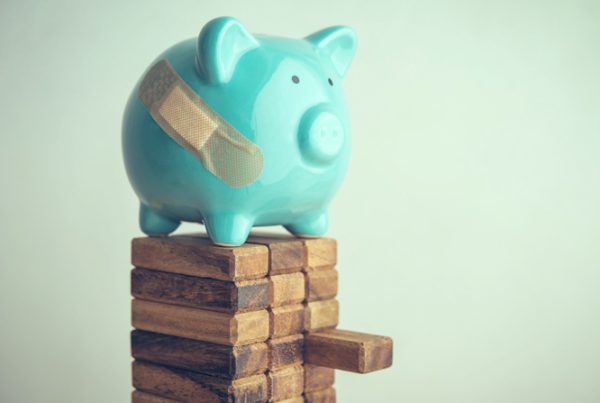 Image of piggy bank that illustrates a cash flow trap for businesses.